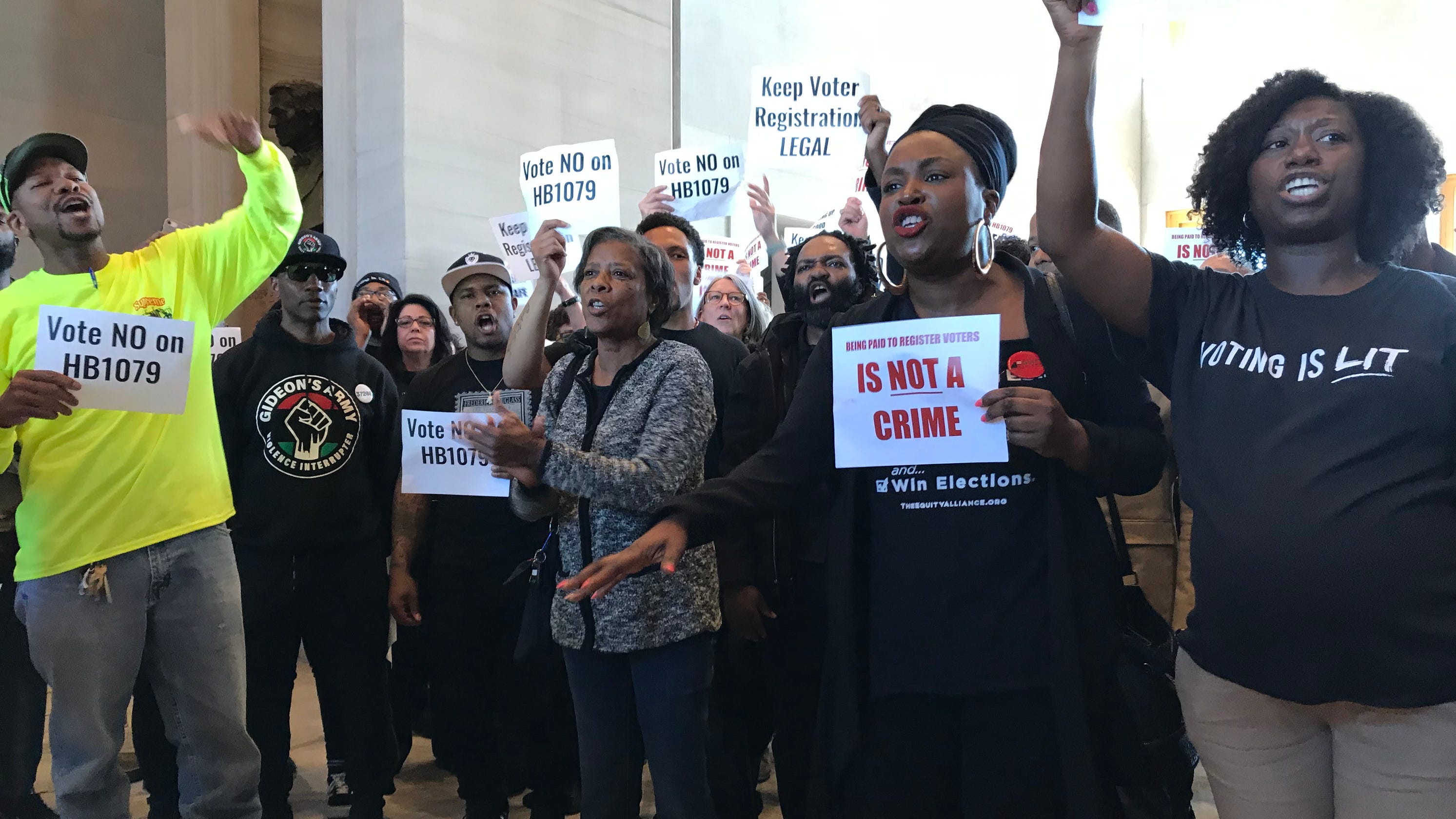 Groups seek to block Tennessee voter signup penalties law